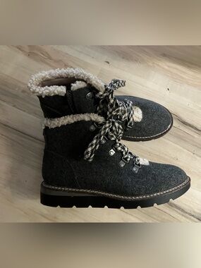 Madden NYC Women’s Sherpa Ankle Boots- Zippers- 9